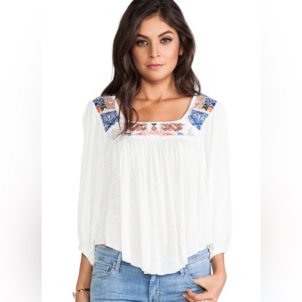 𝓯𝓹 FREE PEOPLE Movement by Free People White Top with Blue and Red Embroidery - Picture 2 of 12